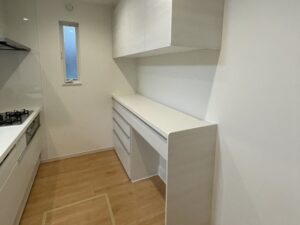 兵庫キッチン取付け隊　カップボードの取付け　施工後